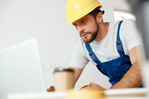 découvrez l'importance de l'assurance décennale pour les auto-entrepreneurs. protégez votre activité et assurez-vous contre les risques liés à vos chantiers. informez-vous sur les garanties, les tarifs et les démarches pour souscrire une assurance décennale adaptée à vos besoins.