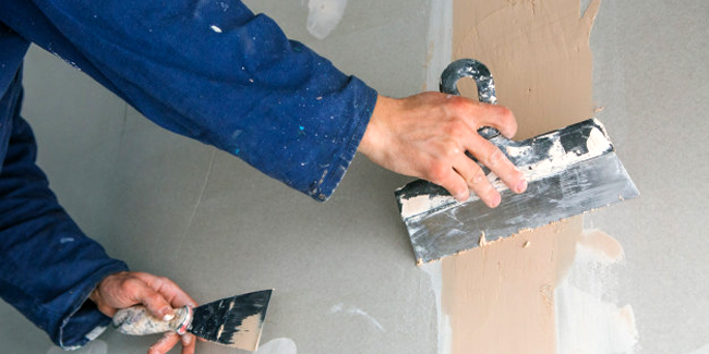 découvrez tout ce que vous devez savoir sur la décennale pour les plaquistes : garanties, responsabilités et conseils pour sécuriser vos travaux de plâtrerie.