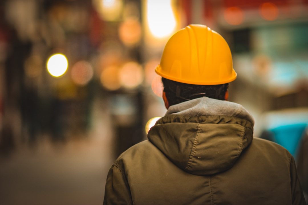 découvrez l'assurance décennale pour les artisans, une protection essentielle contre les malfaçons et les vices cachés. protégez votre métier et rassurez vos clients grâce à une couverture adaptée à vos besoins spécifiques.