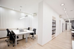 découvrez notre assurance pour locaux professionnels, conçue pour protéger votre entreprise contre les risques divers. bénéficiez d'une couverture sur mesure, d'une assistance rapide et d'un accompagnement personnalisé pour sécuriser vos biens et garantir la continuité de votre activité.
