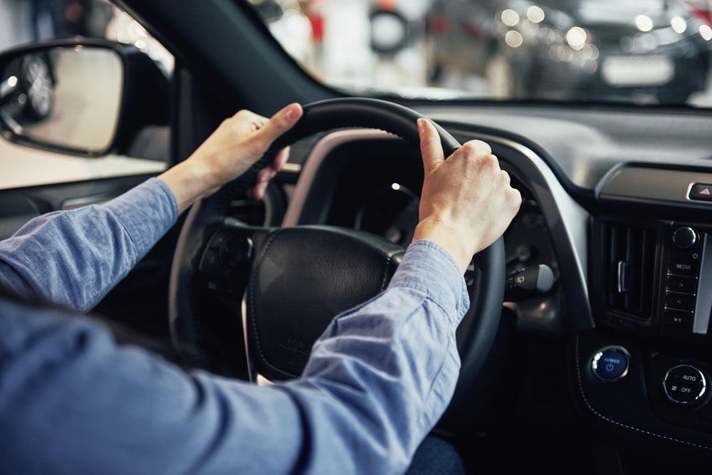 découvrez notre guide complet sur l'assurance pour chauffeurs vtc travaillant avec uber. protégez-vous avec les meilleures offres adaptées à votre activité, tout en respectant les obligations légales. optimisez votre sécurité et votre tranquillité d'esprit sur la route.