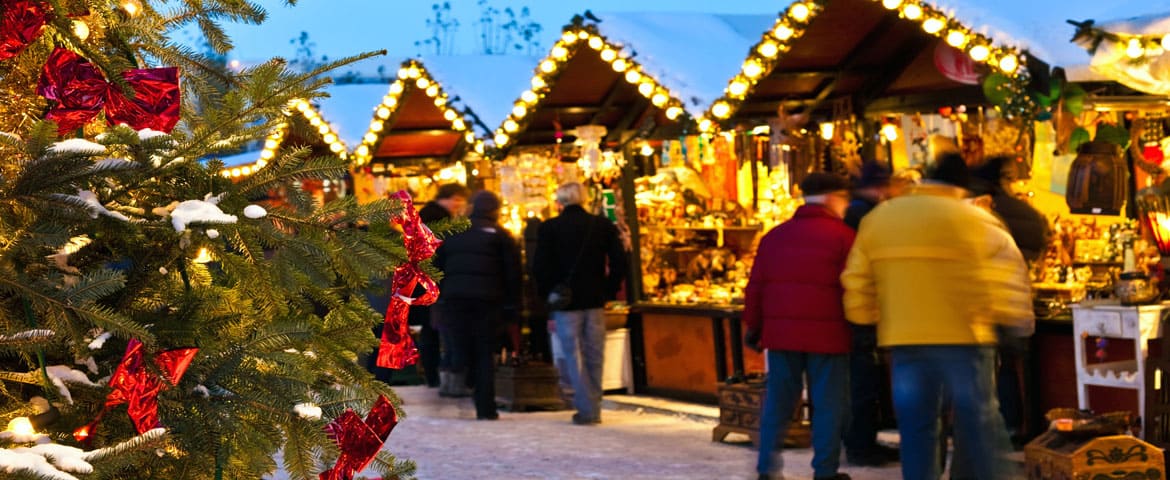 découvrez nos offres d'assurance spécialement conçues pour les marchés de noël. protégez vos stands et marchandises contre les imprévus, tout en garantissant la tranquillité d'esprit pendant les festivités. profitez d'une couverture adaptée à vos besoins saisonniers.
